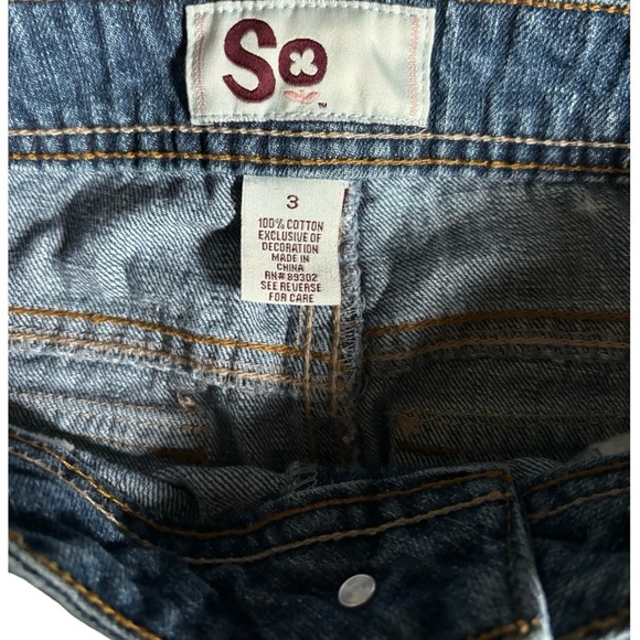 so brand booty shorts 💕 - Picture 3 of 3